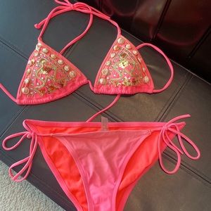 Coral shell bikini
